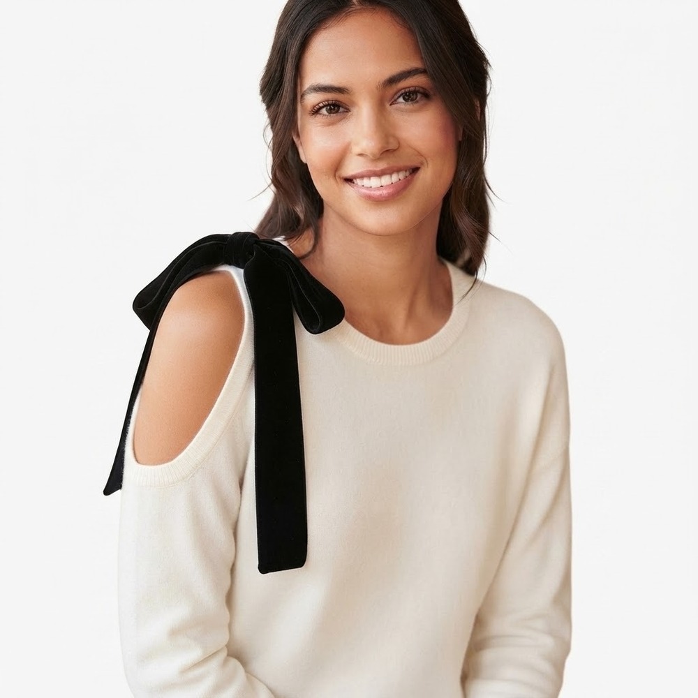 Halogen Cream Cashmere Blend Cold Shoulder Sweater Black Velvet Bow Small